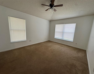 436 Danube Drive - Photo Thumbnail 8