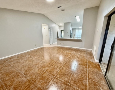 5490 Britan Drive - Photo Thumbnail 7