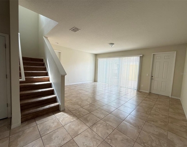 11956 Lorenza Lane - Photo Thumbnail 9