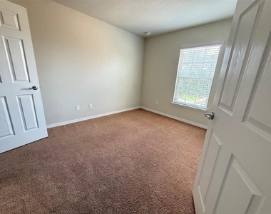11956 Lorenza Lane - Photo Thumbnail 14