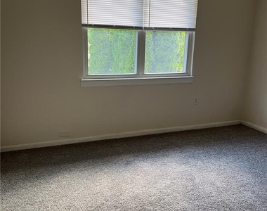 511 Prospect Avenue - Photo Thumbnail 10