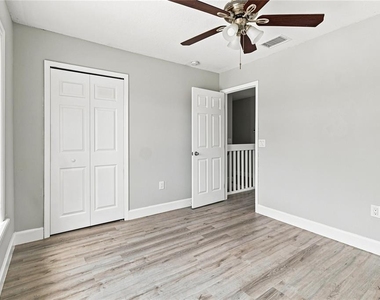1365 Carey Glen Cir - Photo Thumbnail 13