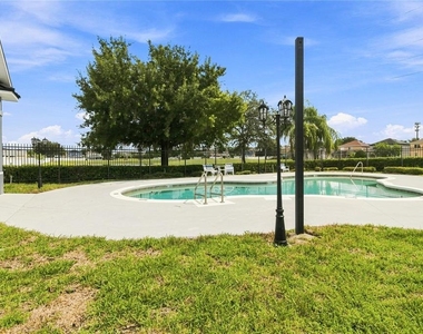 1365 Carey Glen Cir - Photo Thumbnail 29
