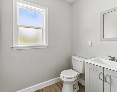 1365 Carey Glen Cir - Photo Thumbnail 11