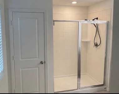 1407 Verdello Place - Photo Thumbnail 11