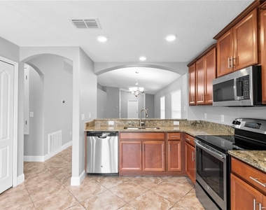 15407 Lost Creek Lane - Photo Thumbnail 12