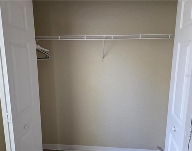 858 Grand Regency Point - Photo Thumbnail 15