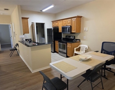 858 Grand Regency Point - Photo Thumbnail 3