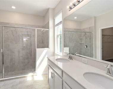 1651 Chatsworth Circle - Photo Thumbnail 14