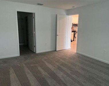 1238 Fury Street - Photo Thumbnail 8