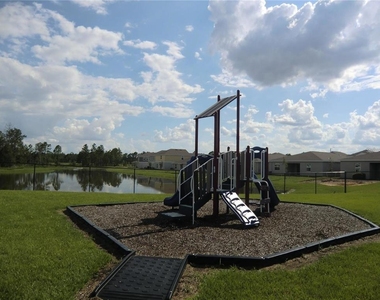 1238 Fury Street - Photo Thumbnail 14