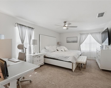 6825 Wilson Hammock Avenue - Photo Thumbnail 8