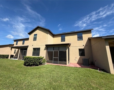 2432 Seven Oaks Drive - Photo Thumbnail 8