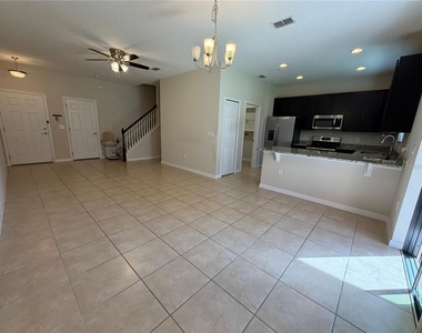 2432 Seven Oaks Drive - Photo Thumbnail 12