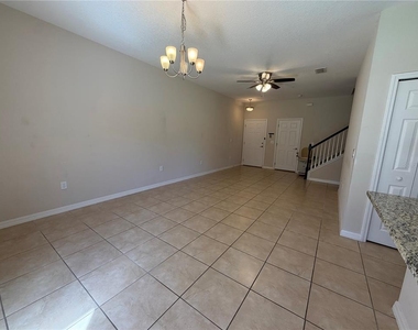 2432 Seven Oaks Drive - Photo Thumbnail 11