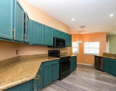 2711 Patrician Circle - Photo Thumbnail 1