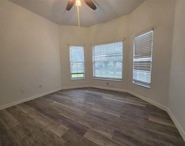 2711 Patrician Circle - Photo Thumbnail 12