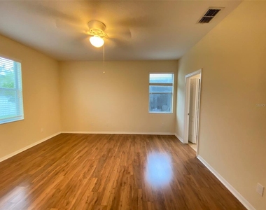 2555 Carrickton Circle - Photo Thumbnail 17