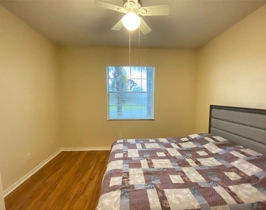 2555 Carrickton Circle - Photo Thumbnail 8