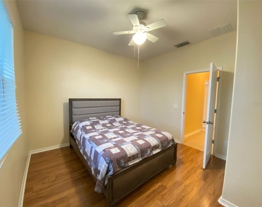 2555 Carrickton Circle - Photo Thumbnail 7