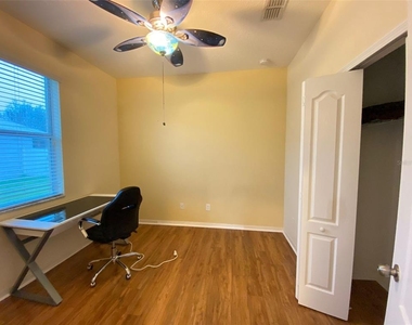 2555 Carrickton Circle - Photo Thumbnail 12