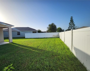 2555 Carrickton Circle - Photo Thumbnail 24