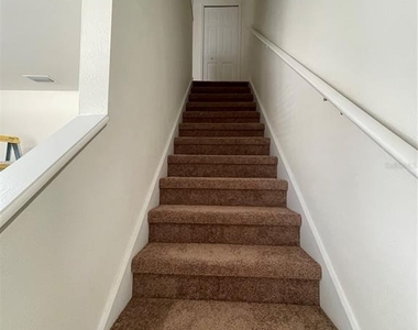 342 Cervantes Drive - Photo Thumbnail 7