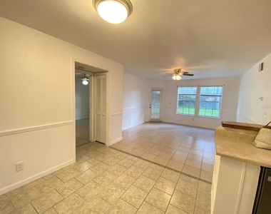 6166 Westgate Drive - Photo Thumbnail 9