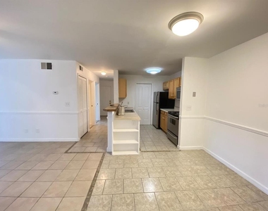 6166 Westgate Drive - Photo Thumbnail 7