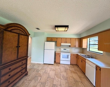 10301 Sw 83rd Terrace - Photo Thumbnail 5