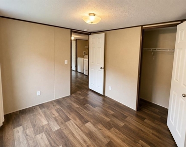 16456 Ne 35th Avenue Road - Photo Thumbnail 12