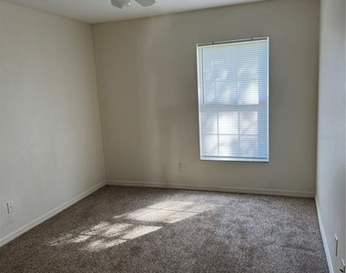 7059 Midway Terrace - Photo Thumbnail 5