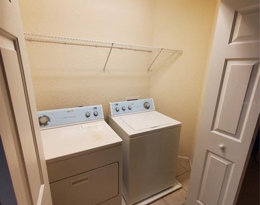 4233 Sw 50th Circle - Photo Thumbnail 11