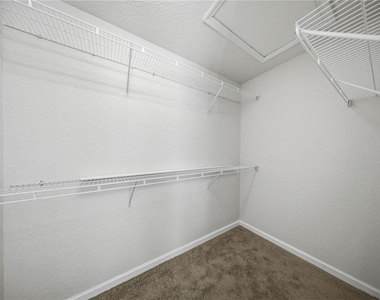 4233 Sw 50th Circle - Photo Thumbnail 11