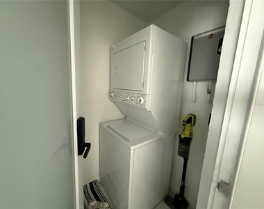 59 45th Avenue - Photo Thumbnail 27