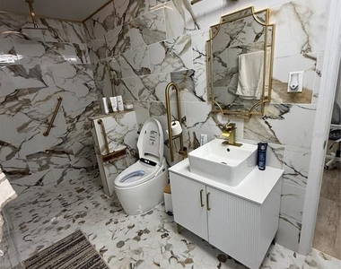 52 45th Avenue - Photo Thumbnail 14