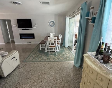 52 45th Avenue - Photo Thumbnail 4