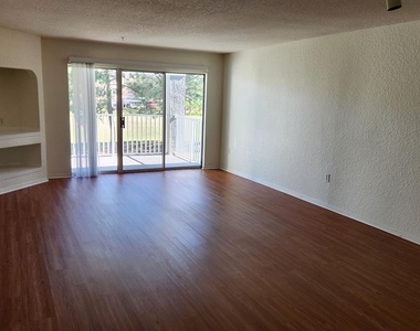 14013 Fairway Island Drive - Photo Thumbnail 1