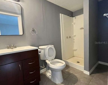 2302 E Dana Drive - Photo Thumbnail 9