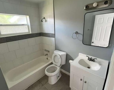 2302 E Dana Drive - Photo Thumbnail 8