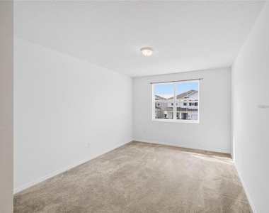 2556 Leyland Cypress Lane - Photo Thumbnail 20