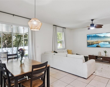 1356 Scarlet Oak Loop - Photo Thumbnail 8