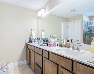 2248 Canopy Terrace Boulevard - Photo Thumbnail 14