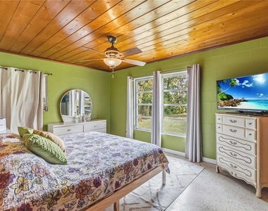 7612 Ficquette Road - Photo Thumbnail 30