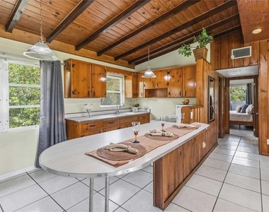 7612 Ficquette Road - Photo Thumbnail 10