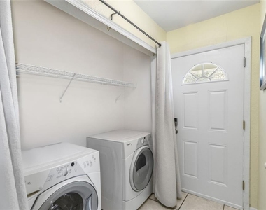 7612 Ficquette Road - Photo Thumbnail 7