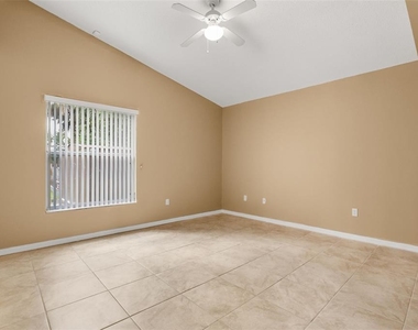2501 Daffadil Terrace - Photo Thumbnail 14