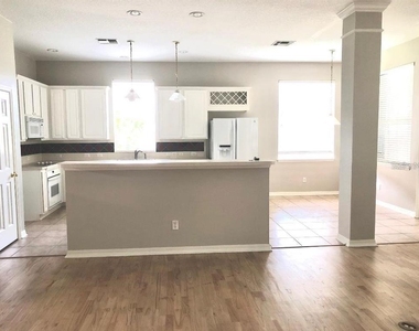 725 Timacuan Boulevard - Photo Thumbnail 5