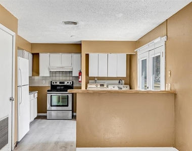 5879 Nw 1st Street - Photo Thumbnail 6