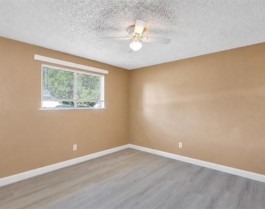 5879 Nw 1st Street - Photo Thumbnail 14
